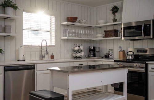 Carter's Grove House | Remodeled 4-bedroom, 2-bathroom house in College Station