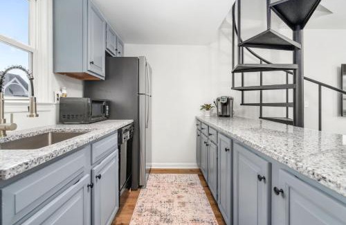 Auburn Apartment | Remodeled and New - Walk to downtown Auburn