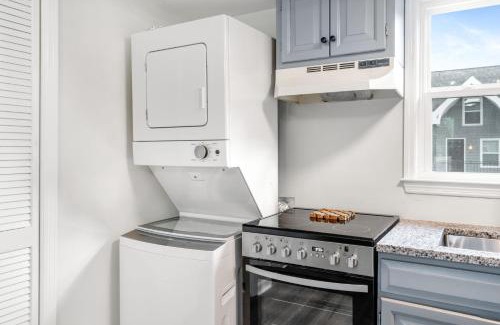 Auburn Apartment | Remodeled and New - Walk to downtown Auburn