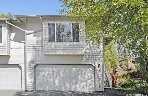 Abbott Loop House | Remodeled central townhouse w/fireplace bike trails & parks