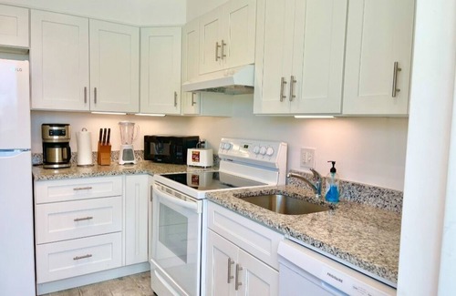 Bolongo Bay Condo | Remodeled Condo! Private Balcony/On the Water/Listen to the Waves! OMG Sunsets!