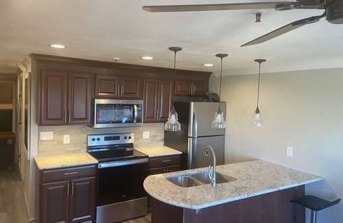 Snowshoe Condo | Remodeled Condo! Ski-in/Ski-out 2BR washer/dryer, Large Deck, Bike Storage