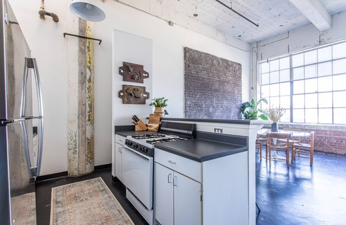 Poncey-Highland Apartment | Remodeled Loft Next to Ponce City Market (on Beltline)