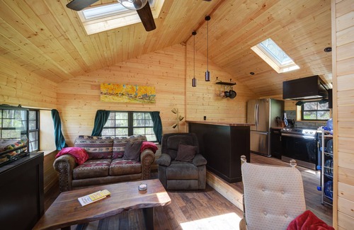 Eldora Cabin | Remodeled miners cabin,snug & warm. Tucked right next to Lake Eldora Ski Resort.