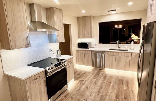 Oak Creek House | Remodeled Sedona Townhome on Golf Course – Stunning Red Rock Views !