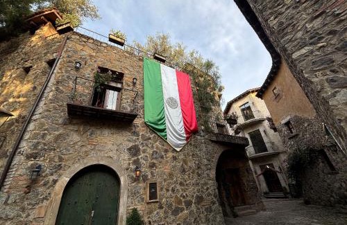 Santeagueda Apartment | Remus: Tu Refugio con Rooftop en Val'Quirico