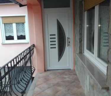 Kozbana Apartment | Renc 2