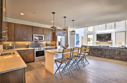 Rendezvous Apartment | Rendezvous Retreat | Sleeps 8 | Game Night Ready