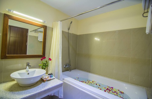 Bahan Hotel | Reno Hotel