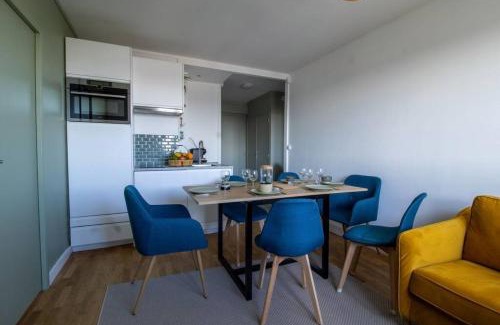 Bussiere - Cadiere Apartment | Renovated 2-Bed Apartment 2 min from Lyon