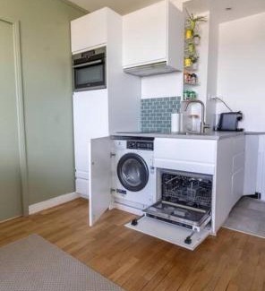 Bussiere - Cadiere Apartment | Renovated 2-Bed Apartment 2 min from Lyon