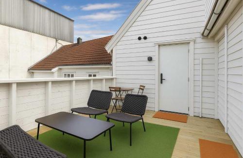 Kristiansand House | Renovated 2025 - AC & terrace - Historic building