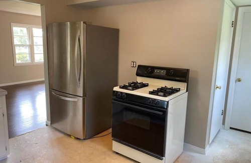 East Bloomington House | Renovated 3-bedroom house with granite and hardwood located near MOA and MSP