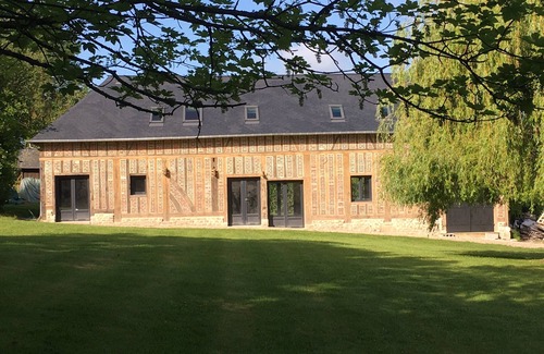 Tourville-en-Auge House | Renovated and decorated Norman wine press
