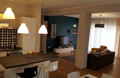 Assisi Apartment | Renovated apartment a stone's throw from the center of Assisi-up to 6 people