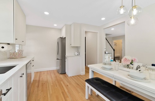 West Haven Cottage | Renovated Blue Haven beach retreat just 5 minute walk to beach