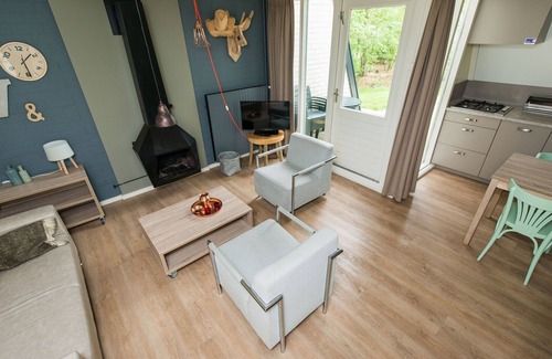 Bosgebied Hoenderloo House | Renovated Bungalow in Scenic De Veluwe
