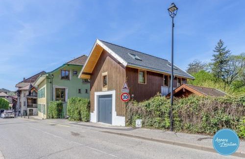 Menthon-Saint-Bernard Ski Chalet | Renovated Chalet In The Heart Of Menthon