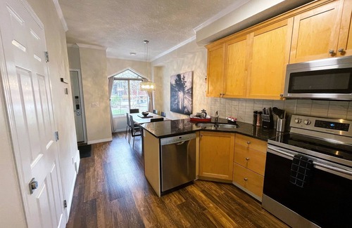 Canmore Ski Chalet | 🥇 RENOVATED Chalet at Mystic Springs, Heated Pool, Hot Tub!