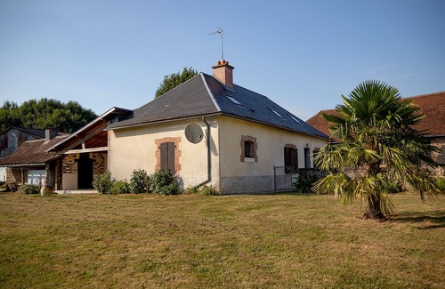 Benayes House | Renovated country house
