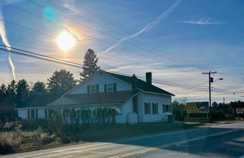 Twin Mountain House | Renovated farmhouse on snowmobile trail with firepit & mountain views, 10 min from Bretton Woods!