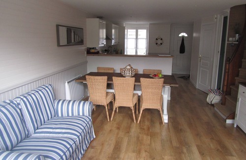 Barfleur House | Renovated fisherman's cottage - ideal location - Barfleur