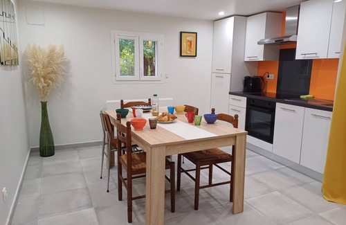 Prades-sur-Vernazobre House | Renovated cottage in the heart of nature