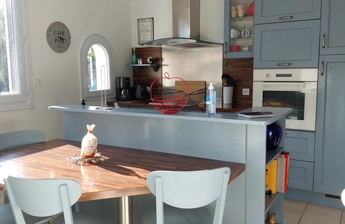 Saint-Palais-sur-Mer House | Renovated house with garden, 600 metres from Platin beach, quiet area