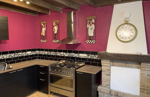 Herce House | Renovated French Country Bungalow for Two - A Home for Your Next Holiday