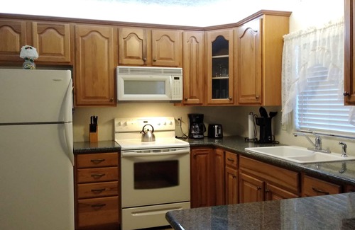Sebring Apartment | Renovated Getaway in Sunny Sebring