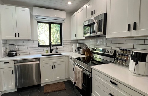 Croissant Park House | Renovated historic home 6 month lease only