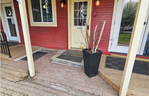 Stowe Village Historic District Apartment | Renovated Historic Carriage House on Stowe Main Street, Walk to Everything
