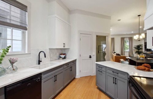 Old West Broad Neighborhood Condo | Renovated Home | Free Parking