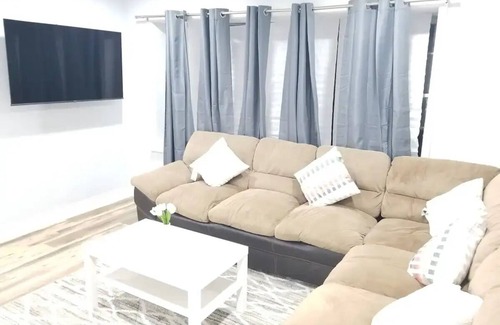 Seabrook House | Renovated home with 7 Bedrms with 4 Full Baths. 20 minutes from DC & Baltimoren