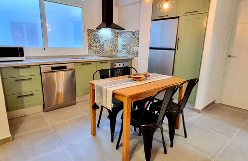 Almeria Centro Apartment | Renovated Penthouse in the historic center, 100 meters from the Cathedral!