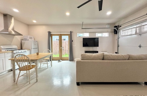 Lemon Grove Apartment | Renovated studio 15 minutes from downtown San Diego