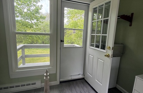 Boothbay Cabin | Renovated The Driftwood Cabin at White Anchor Inn