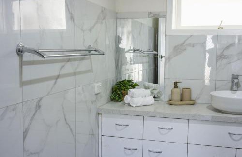 Werribee House | Renovated Three Bedroom House in Prime Werribee Location
