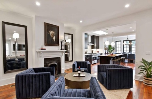Savannah Victorian District House | Renovated Victorian Home | Forsyth Park