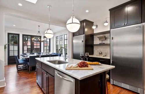 Savannah Victorian District House | Renovated Victorian Home | Forsyth Park