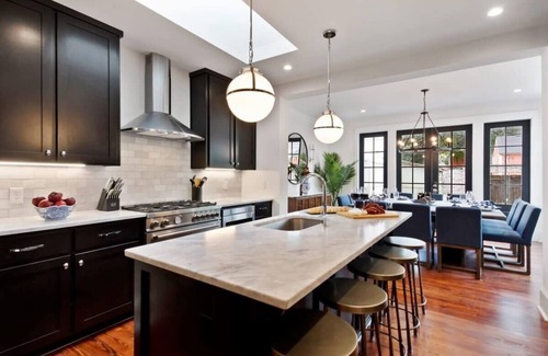Savannah Victorian District House | Renovated Victorian Home | Forsyth Park