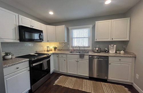 Winona Lake House | Renovated W/HOT TUB Perfect Winona Lake Location