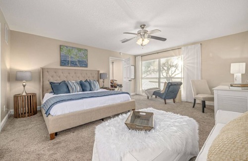 Northside House | Renovated Waterfront Living, Stunning Sunrises