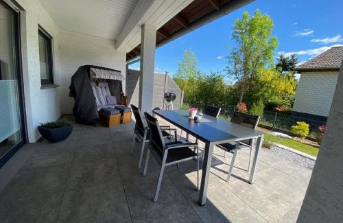 Harbshausen House | Renoviertes Ferienhaus in Harbshausen mit Terrasse, Grill und Garten