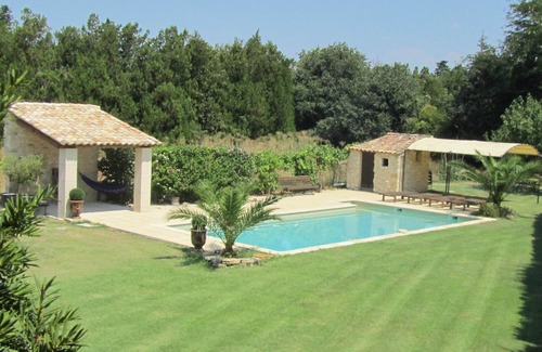 Cavaillon House | rent apartment in Provencal farmhouse with swimming pool