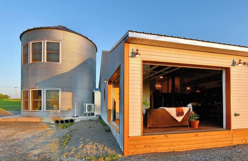 Perry House | Rent both the Highbanks and Southview spaces for a full "West Barn" experience!