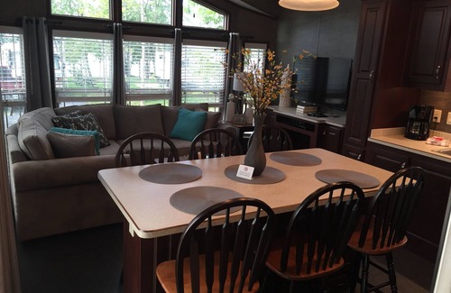 Algoma District Cottage | RENT OUR LUXURIOUS PARK MODEL COTTAGE