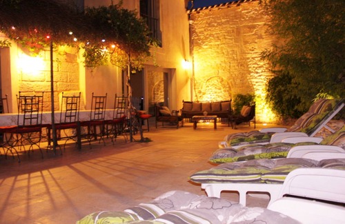 Aimargues House | Rental charming house of the 18th century