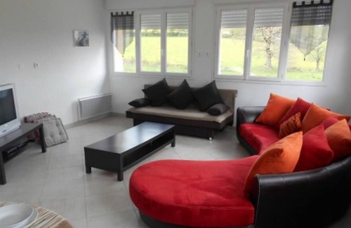 Saint-Come-d'Olt Villa | RENTAL Cottage La Belle Aubrac 15 PERS AT THE GATES OF AUBRAC 3 STARS; 3 EPIS