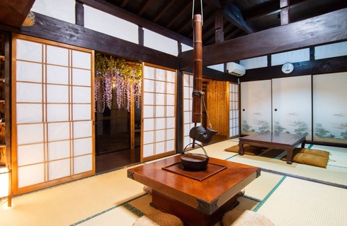 Higashi-osaka Apartment | Rental of an old private house Providing a safe an - My home / Higashiosaka Ōsaka